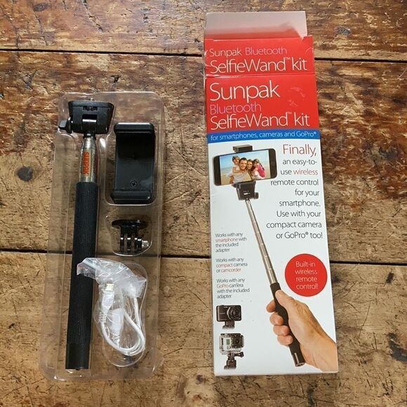 NWT Sunpak Bluetooth SelfieWand Kit 🤳 Wireless I Selfie Stick I Instagram Tool - Picture 2 of 5